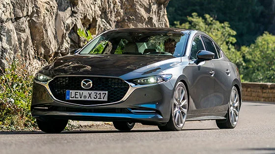 מאזדה 3 סדאן 2.5 ליטר קומפורט בהנחה של 15,000 שקל מאזדה 3 סדאן