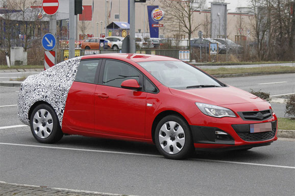 אופל סאטרה סדאן החדשה - מציגה מתיחת פנים לדגם צילום: SB-MEDIA