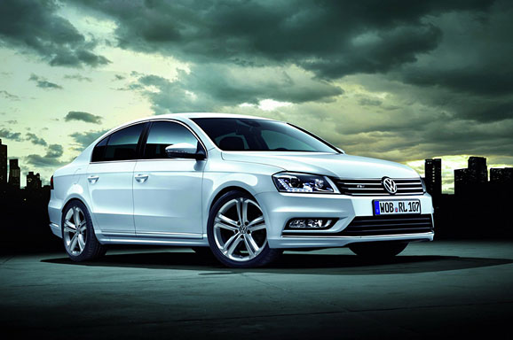 פולקסווגן פאסאט R-LINE