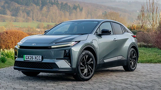 טויוטה C-HR פלוס החשמלי נחת בישראל - מחיר החל מ-179,990 שקל 2026 טויוטה C-HR פלוס החשמלי