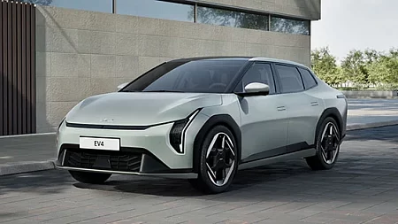 2025 קיה EV4