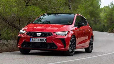 מתיחת פנים: 2026 סיאט איביזה החדשה נחשפת 2026 סיאט איביזה החדשה