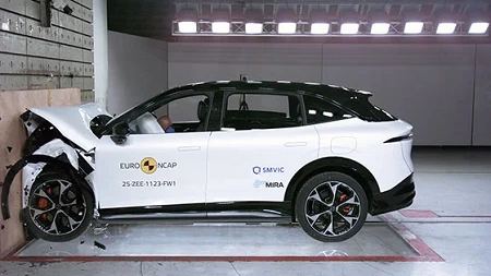 מבחן ריסוק NCAP לזיקר 7X, לינק אנד קו 02, צ'רי טיגו 8 ועוד זיקר 7X מבחן ריסוק