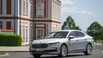 14_Skoda_Superb_Hatch