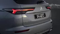 mitsubishi_outlander_phev_7229