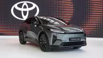 2025_Toyota_C-HR+_AWD_001