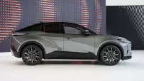 2025_Toyota_C-HR+_AWD_004